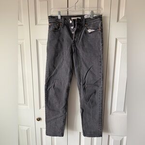 Women Levis Jeans
